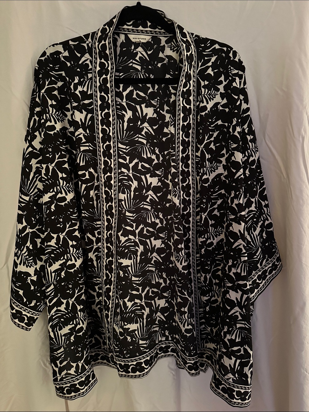 Max Studio Black and White Floral Kimono Jacket